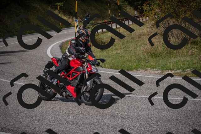 20250907115045-_5004235_am_