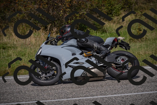 20250907115122-_5004253_am_