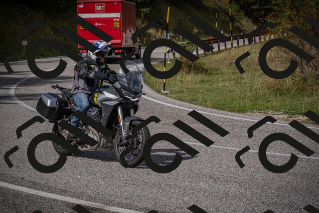 20250907115323-_5004303_am_