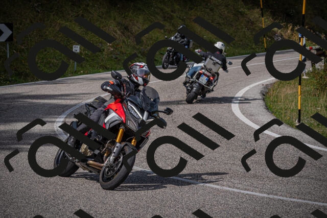 20250907115408-_5004318_am_