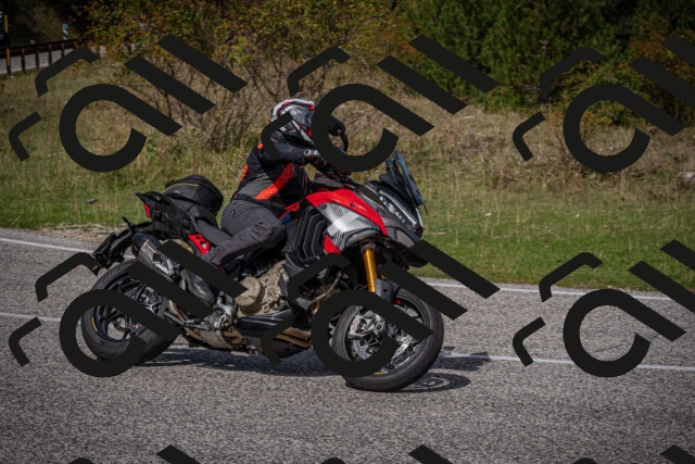 20250907115408-_5004320_am_