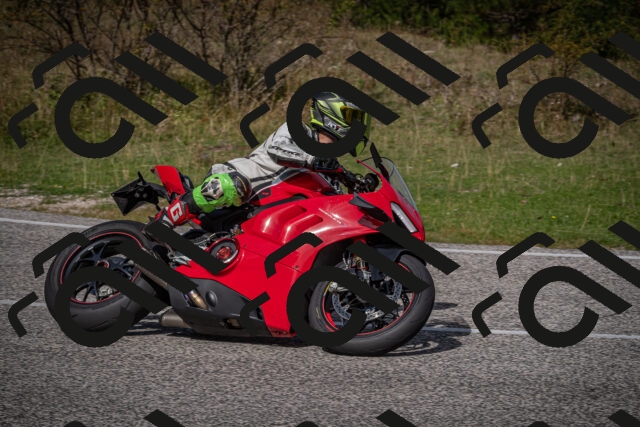 20250907115459-_5004330_am_