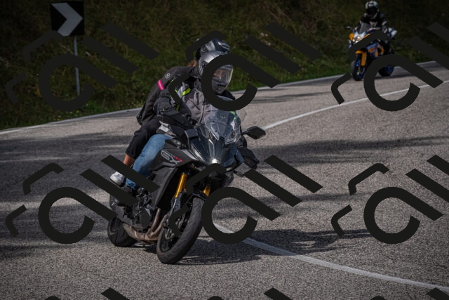 20250907115710-_5004374_am_