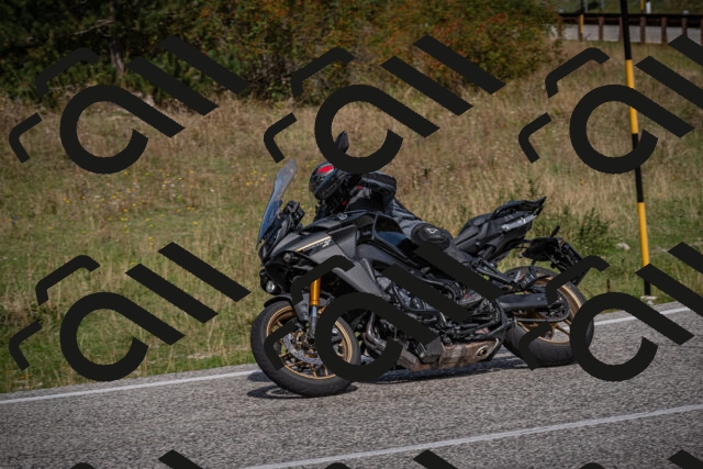 20250907115813-_5004386_am_