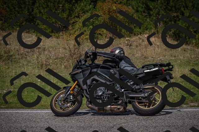 20250907115814-_5004388_am_