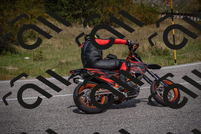 20250907115851-_5004412_am_