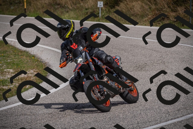 20250907115936-_5004426_am_