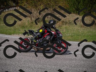 20250907120007-_5004434_am_