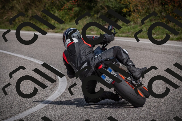 20250907120154-_5004480_am_