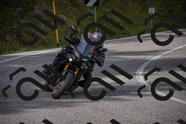 20250907120202-_5004483_am_