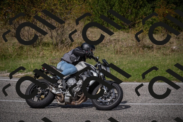 20250907120227-_5004495_am_