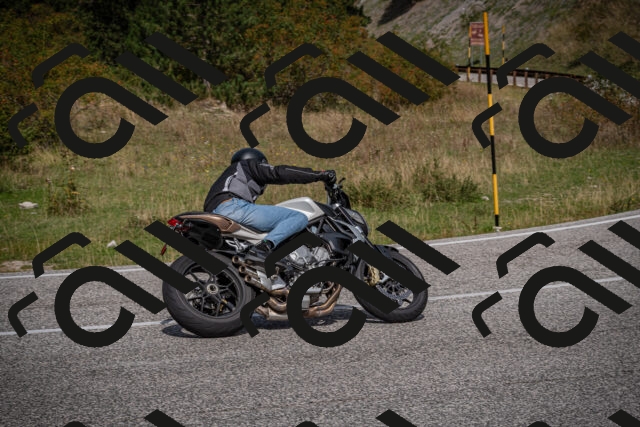 20250907120227-_5004497_am_