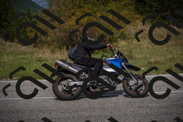 20250907120238-_5004504_am_