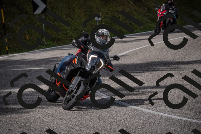 20250907120407-_5004559_am_