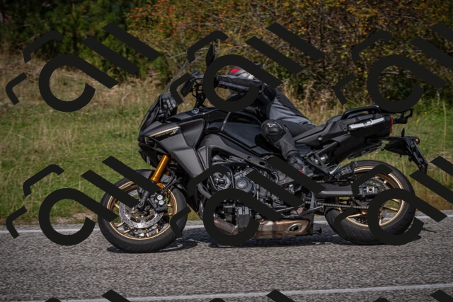 20250907120422-_5004570_am_