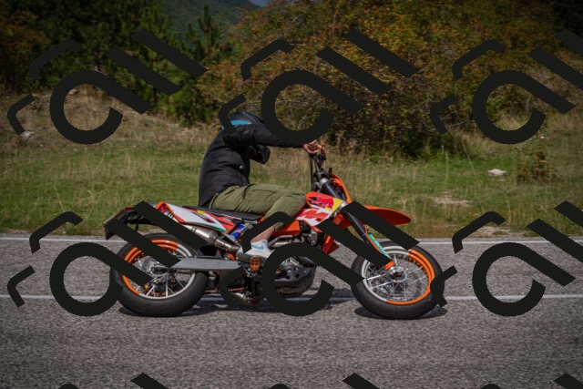 20250907120508-_5004582_am_