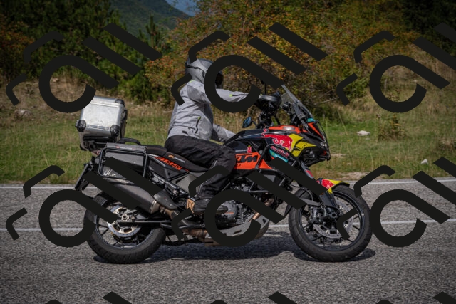 20250907120721-_5004632_am_