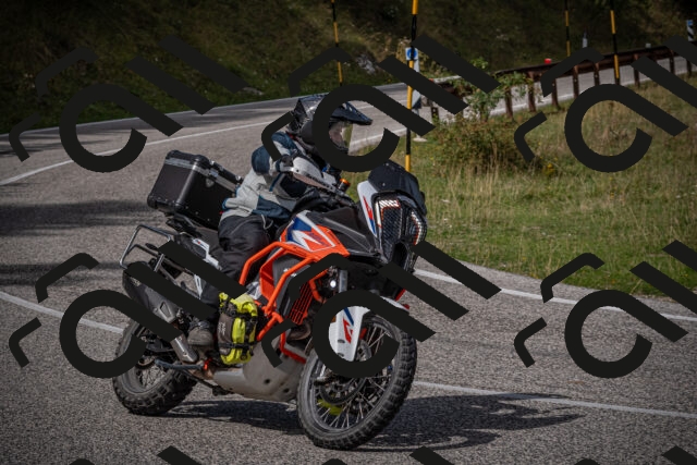 20250907120723-_5004633_am_