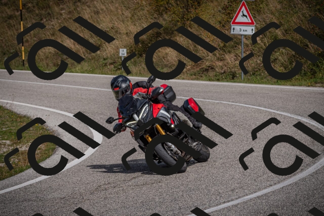 20250907120749-_5004640_am_