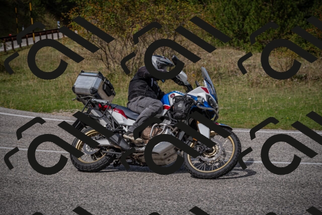 20250907121024-_5004695_am_