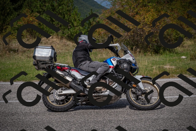 20250907121024-_5004696_am_