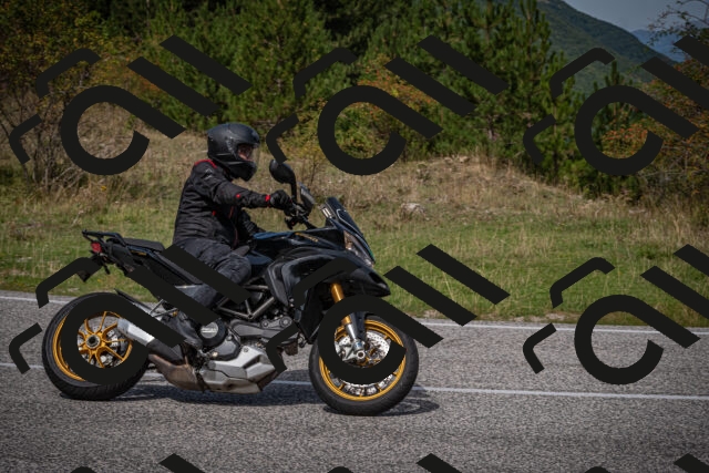 20250907121220-_5004720_am_