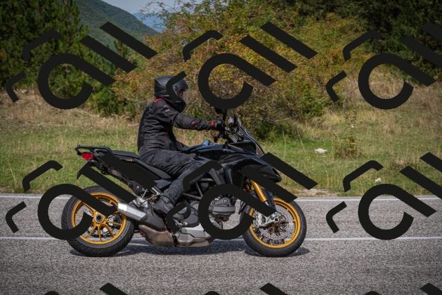 20250907121221-_5004721_am_