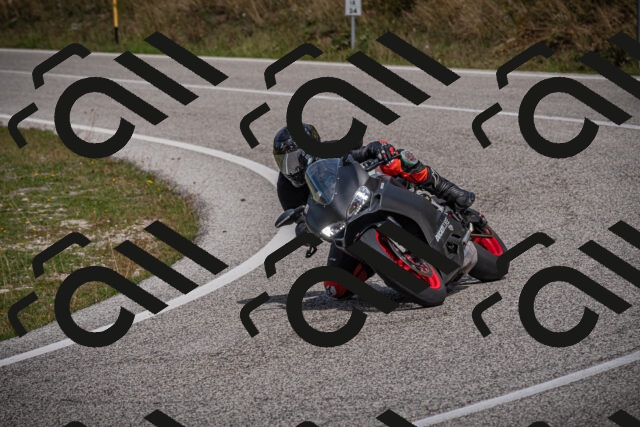 20250907121349-_5004736_am_