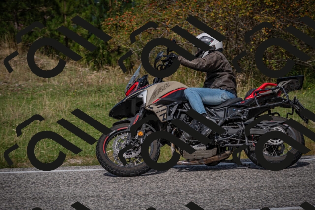 20250907121535-_5004775_am_