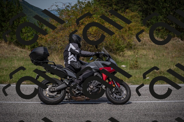 20250907121555-_5004790_am_