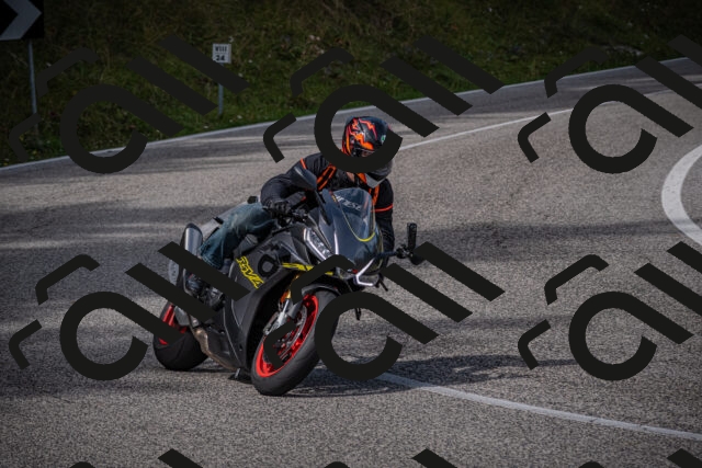 20250907121729-_5004829_am_