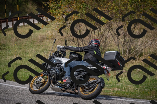 20250907121820-_5004845_am_