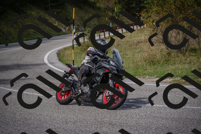 20250907121838-_5004849_am_