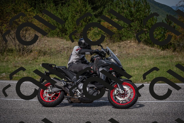 20250907121839-_5004850_am_