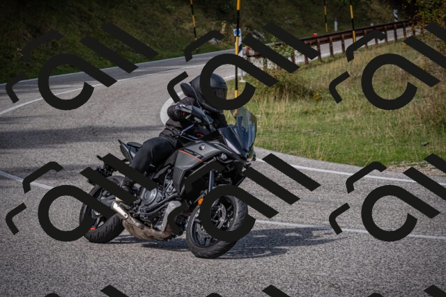 20250907121845-_5004852_am_