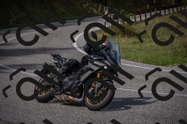 20250907121923-_5004860_am_