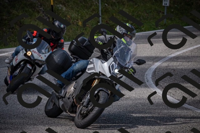 20250907121943-_5004863_am_