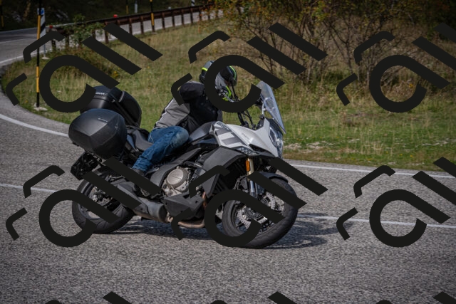 20250907121943-_5004865_am_