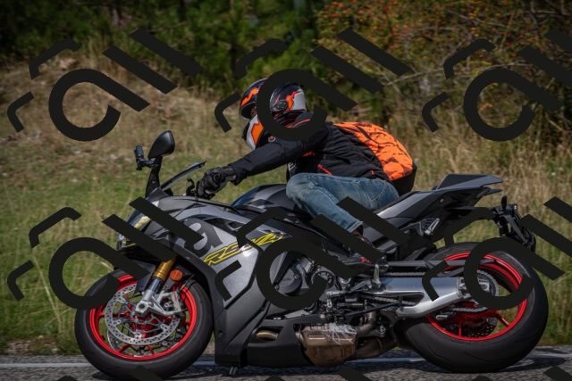 20250907121958-_5004870_am_