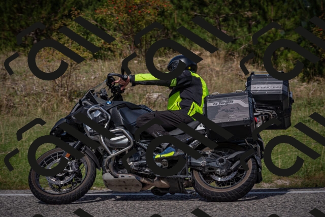 20250907122156-_5004887_am_