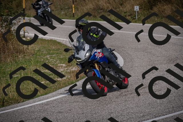 20250907122205-_5004889_am_