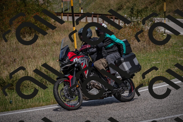 20250907122258-_5004904_am_