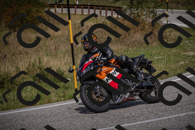 20250907122312-_5004907_am_