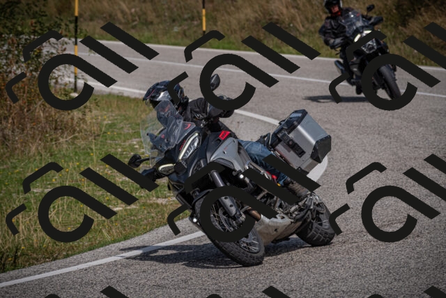 20250907122411-_5004913_am_