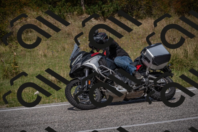 20250907122411-_5004915_am_