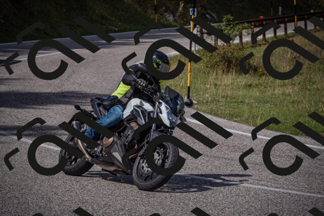 20250907122512-_5004941_am_