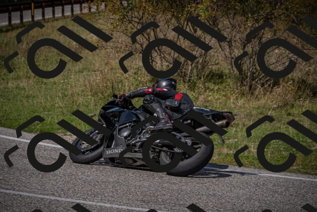 20250907122533-_5004944_am_