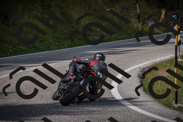 20250907122534-_5004945_am_