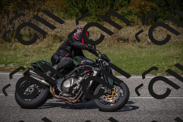 20250907122738-_5004963_am_