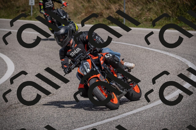 20250907123340-_5005074_am_